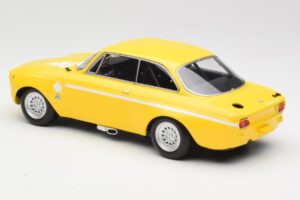 Alfa Romeo GTA 1300 Junior Gelb Minichamps 1:18 155120024 Metall – Bild 4 von 6
