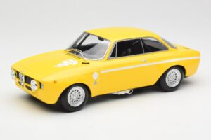 Alfa Romeo GTA 1300 Junior Gelb Minichamps 1:18 155120024 Metall