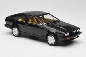 Alfa Romeo GTV6 2.5 Schwarz Laudoracing-Models 1:18 LM110C Metall – Bild 4 von 6