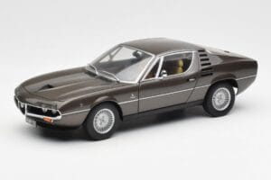 Alfa Romeo Montreal Braun Metallic AUTOart 1:18 70173 Metall