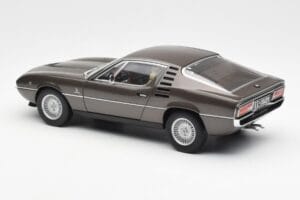 Alfa Romeo Montreal Braun Metallic AUTOart 1:18 70173 Metall – Bild 7 von 8