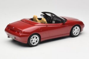 Alfa Romeo Spider 916 Proteo Red Metallic Norev 1:18 187854 Metall – Bild 2 von 6