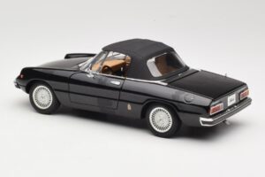 Alfa Romeo Spider 916 Veloce Schwarz Ricko 1:18 32107 Metall – Bild 7 von 8