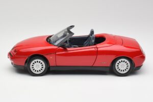 Alfa Romeo Spider 916 Alfa Rot Maisto 1:18 50278 Metall – Bild 4 von 8