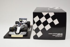 AlphaTauri Honda AT01 #10 P. Gasly Winner Italian GP 2020 Minichamps 1:18 117200810 Metall – Bild 6 von 6