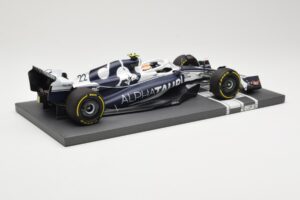 AlphaTauri AT03 #22 Y. Tsunoda Bahrain GP 2022 Minichamps 1:18 117220122 Metall – Bild 3 von 6
