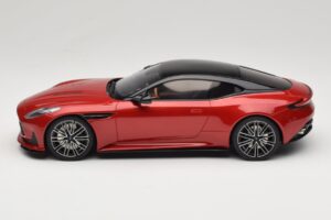 Aston Martin DB12 Hyper Red GT Spirit 1:18 GT936 Resin – Bild 3 von 6