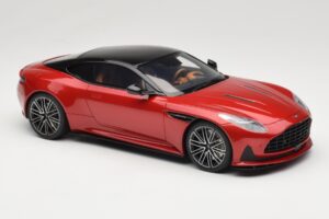 Aston Martin DB12 Hyper Red GT Spirit 1:18 GT936 Resin – Bild 4 von 6