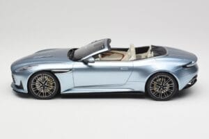 Aston Martin DB12 Volante Caribbean Blue Pearl GT Spirit 1:18 GT479 Resin – Bild 3 von 6