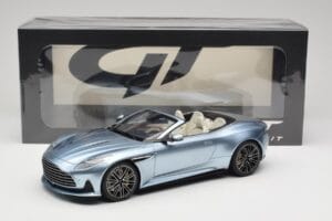 Aston Martin DB12 Volante Caribbean Blue Pearl GT Spirit 1:18 GT479 Resin – Bild 6 von 6