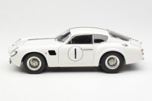 Aston Martin DB4 GT Zagato #1 24 Hours of Le Mans 1961 CMC 1:18 M-139 Metall – Bild 3 von 6