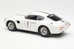 Aston Martin DB4 GT Zagato #1 24 Hours of Le Mans 1961 CMC 1:18 M-139 Metall – Bild 5 von 6