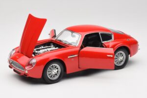 Aston Martin DB4 GT Zagato Rot Road Signature 1:18 92728 Metall – Bild 2 von 8