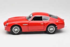 Aston Martin DB4 GT Zagato Rot Road Signature 1:18 92728 Metall – Bild 4 von 8