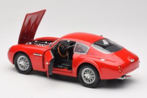 Aston Martin DB4 GT Zagato Rot Road Signature 1:18 92728 Metall – Bild 5 von 8