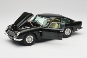 Aston Martin DB5 California Salbeigrün Chrono 1:18 H1001 Metall – Bild 2 von 8