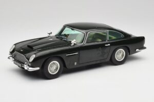 Aston Martin DB5 California Salbeigrün Chrono 1:18 H1001 Metall