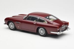 Aston Martin DB5 Dubonnet Rot AUTOart 1:18 70213 Metall – Bild 7 von 8