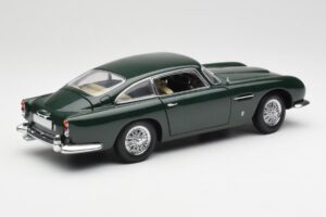 Aston Martin DB5 RHD Grün AUTOart 1:18 70024 Metall – Bild 3 von 8