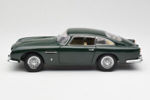 Aston Martin DB5 RHD Grün AUTOart 1:18 70024 Metall – Bild 4 von 8