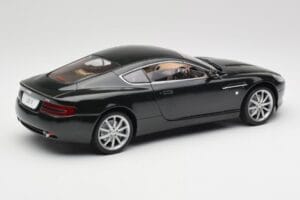 Aston Martin DB9 Schwarz Solido 1:18 15025600 Metall – Bild 3 von 8