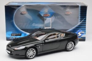 Aston Martin DB9 Schwarz Solido 1:18 15025600 Metall – Bild 8 von 8
