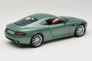 Aston Martin DB9 Grün Minichamps 1:18 150137322 Metall – Bild 3 von 8