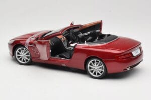 Aston Martin DB9 Volante Rot Solido 1:18 8163 Metall – Bild 5 von 8