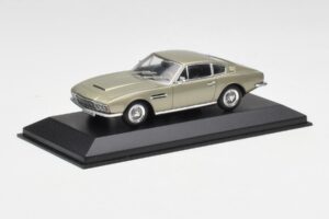 Aston Martin DBS Silbergrün Metallic Minichamps 1:43 400137600 Metall – Bild 2 von 4