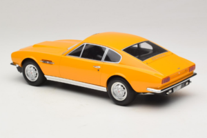 Aston Martin DBS Gelb GT Spirit 1:18 GT079 Resin – Bild 5 von 6