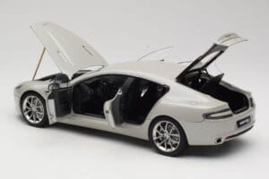 Aston Martin Rapide S Silver Fox AUTOart 1:18 70258 Metall – Bild 5 von 8