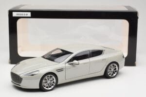 Aston Martin Rapide S Silver Fox AUTOart 1:18 70258 Metall – Bild 8 von 8