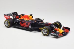 Aston Martin Red Bull Racing RB15 #33 M. Verstappen Winner Brazil GP 2019 Minichamps 1:18 110191933 Metall – Bild 4 von 6