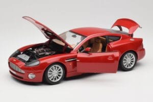 Aston Martin V12 Vanquish Rot Bburago 1:18 34063 Metall – Bild 2 von 8