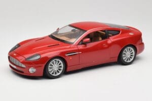 Aston Martin V12 Vanquish Rot Bburago 1:18 34063 Metall