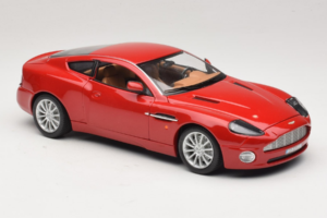 Aston Martin V12 Vanquish Rot Bburago 1:18 33334063 Metall – Bild 6 von 8