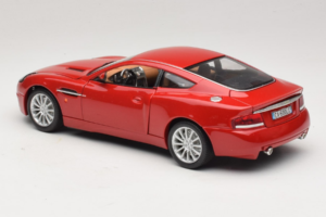 Aston Martin V12 Vanquish Rot Bburago 1:18 33334063 Metall – Bild 7 von 8