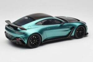 Aston Martin V12 Vantage Racing Green GT Spirit 1:18 GT922 Resin – Bild 2 von 6