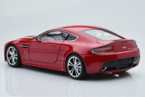 Aston Martin V12 Vantage Rot AUTOart 1:18 70208 Metall – Bild 7 von 8