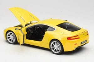 Aston Martin V8 Vantage Gelb Hot Wheels 1:18 G7159 Metall – Bild 5 von 8
