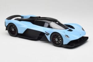 Aston Martin Valkyrie Racing Blau GT Spirit 1:18 GT915 Resin – Bild 4 von 6