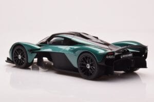 Aston Martin Valkyrie Racing Green GT Spirit 1:18 GT435 Resin – Bild 5 von 6