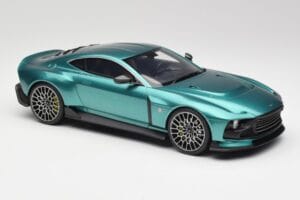 Aston Martin Valour Racing Green GT Spirit 1:18 GT480 Resin – Bild 4 von 6