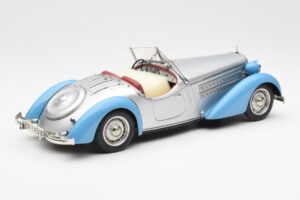 Audi 225 Front Roadster Blau Silber CMC 1:18 M-075B Metall – Bild 2 von 6