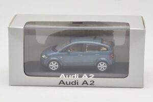 Audi A2 Blue Metallic Minichamps 1:43 20022200748005 Metall – Bild 4 von 4