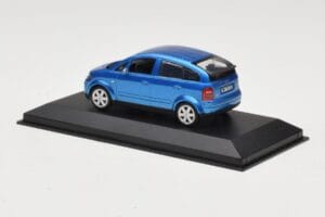 Audi A2 Light Blue Metallic Minichamps 1:43 AUDI007 Metall – Bild 3 von 4