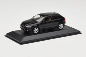 Audi A3 8P Black Metallic Minichamps 1:43 12000 Metall – Bild 2 von 4