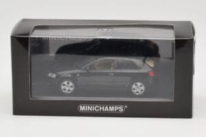 Audi A3 8P Black Metallic Minichamps 1:43 12000 Metall – Bild 4 von 4