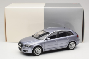 Audi A3 8P Sportback Light Blue Metallic Kyosho 1:18 5010403025 Metall – Bild 8 von 8