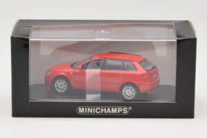 Audi A3 8P Sportback Rot Minichamps 1:43 5010403023 Metall – Bild 4 von 4